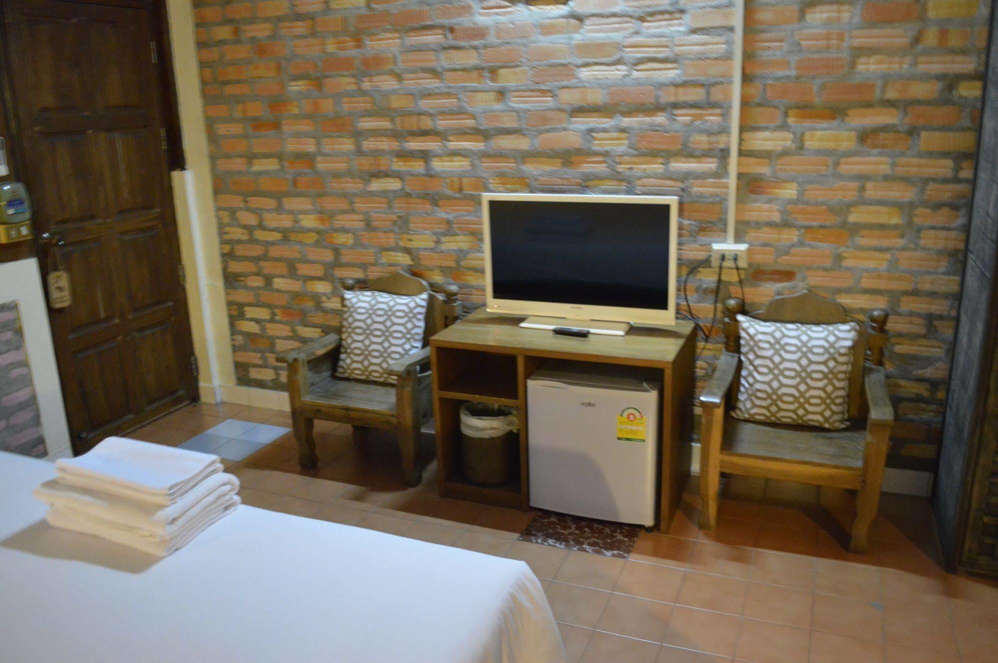 קטה ביץ' Baan Thai Homestay By Bgb Villas מראה חיצוני תמונה