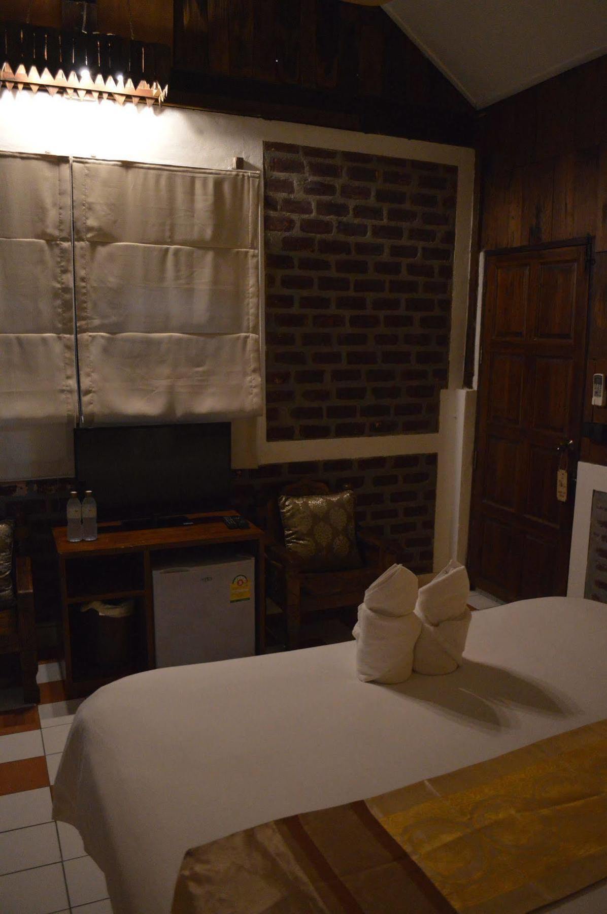 קטה ביץ' Baan Thai Homestay By Bgb Villas מראה חיצוני תמונה