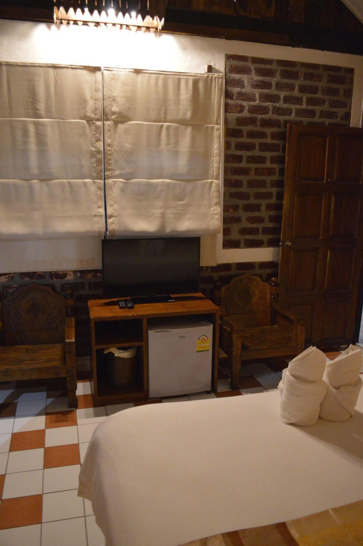 קטה ביץ' Baan Thai Homestay By Bgb Villas מראה חיצוני תמונה